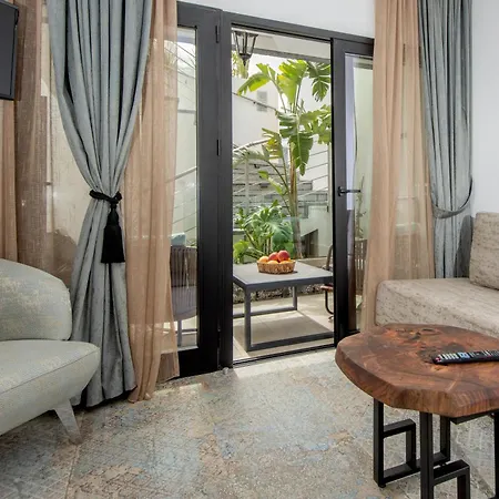 Beach Walk Luxury Suites Amoudara  Exterior photo